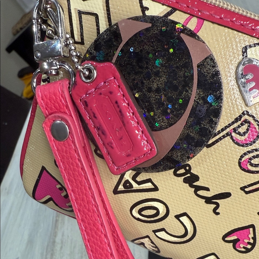 Coach Poppy Pink and Cream Wristlet - Picture 3 of 8